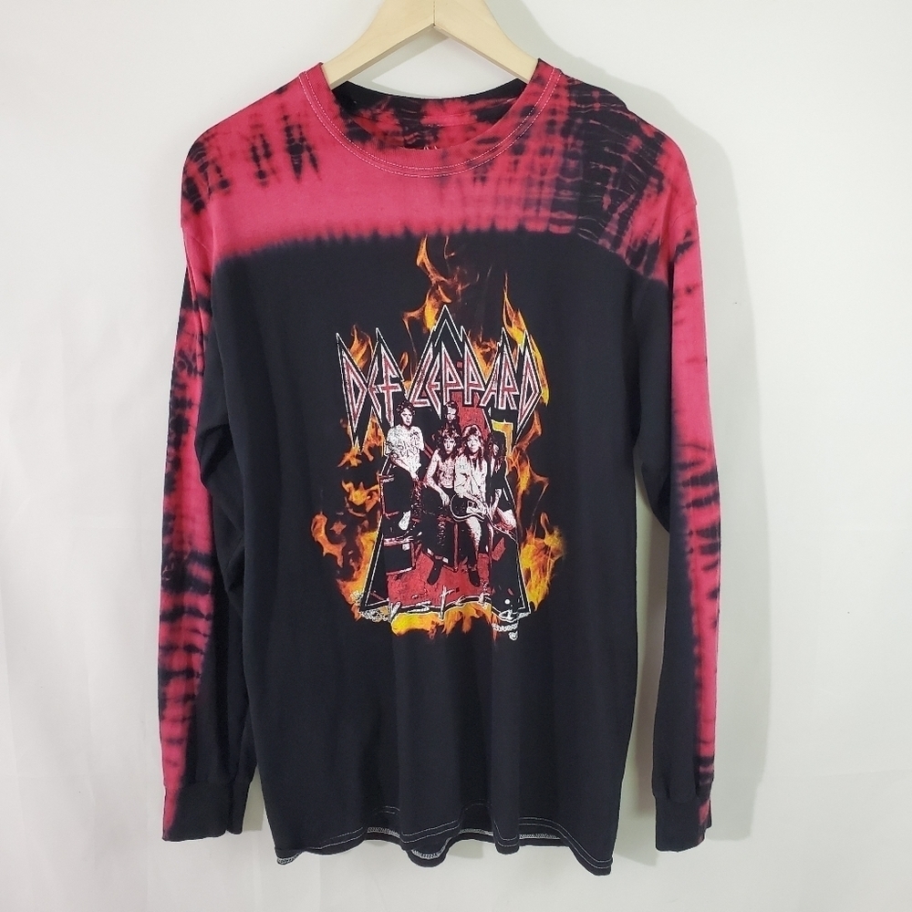 DEF LEPPARD Men's Red/Black Long-Sleeves Graphic Band T-Shirt Sz Small Casual